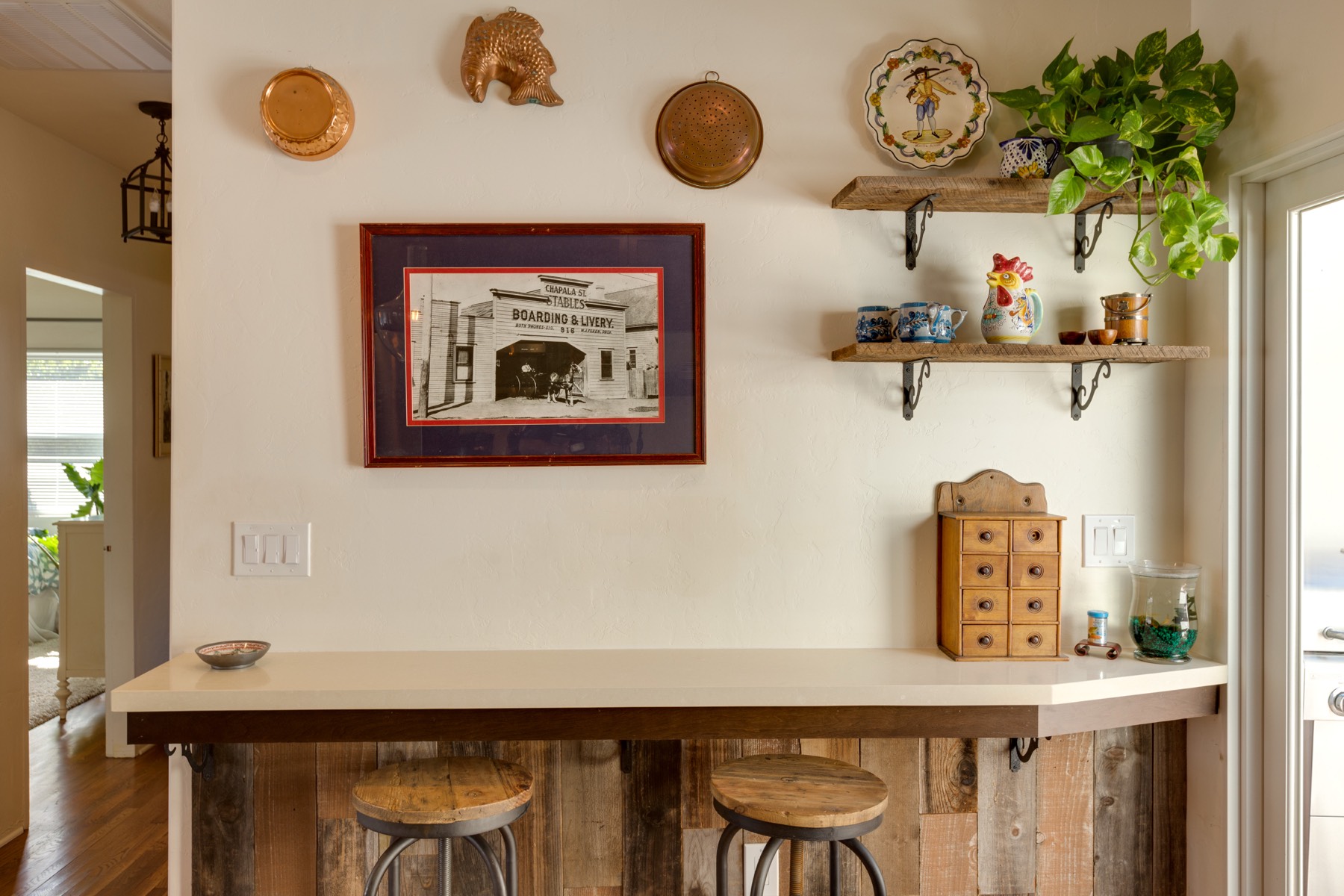 Dining Counter